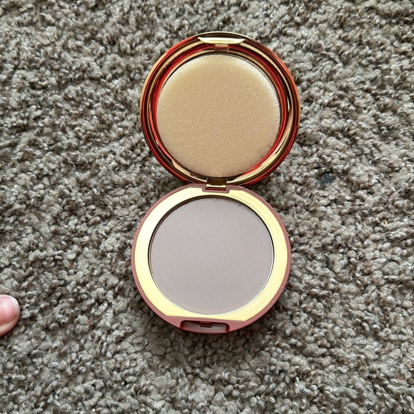 New never used cashmere powder Deep Bronze - Picture 3 of 5